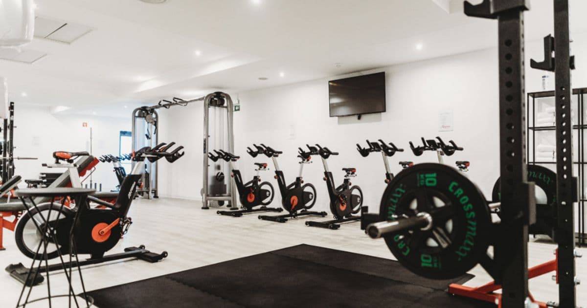 Salle de sport à Nice : Google Ads ou Meta Ads ?